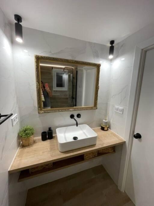 Precioso Apto Miami Primera Linia Playa Cala De Las Sirenas, Con Wifi Y Netflix, Adecuado Para Teletrabajar Miami Playa Eksteriør bilde